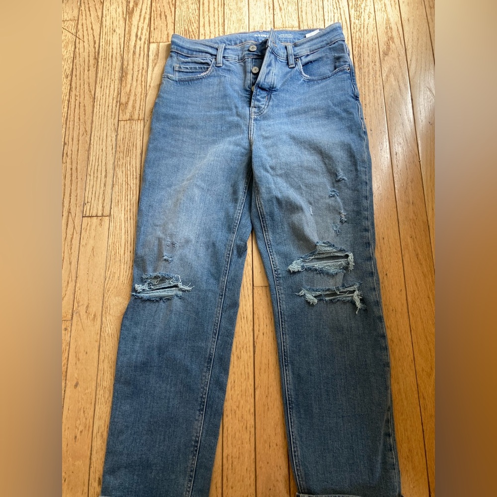 Straight jeans - ripped size 6 old navy